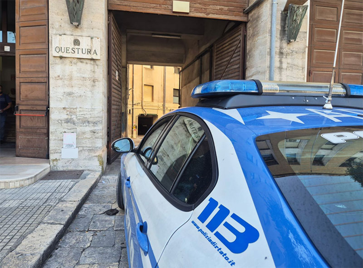 Catania, arrestato 30enne per maltrattamenti e tentata estorsione: minacciava madre e sorella con una mazza - 