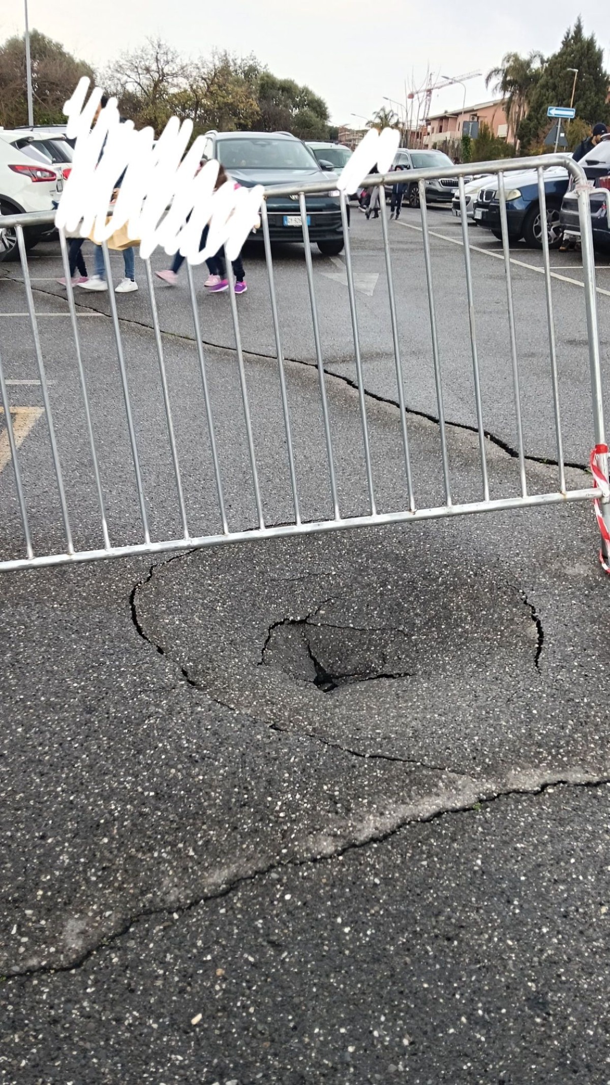 Tremestieri Etneo: situazione di disagio denunciata davanti all'Istituto Maria Teresa di Calcutta - Credit Foto Xio Mara