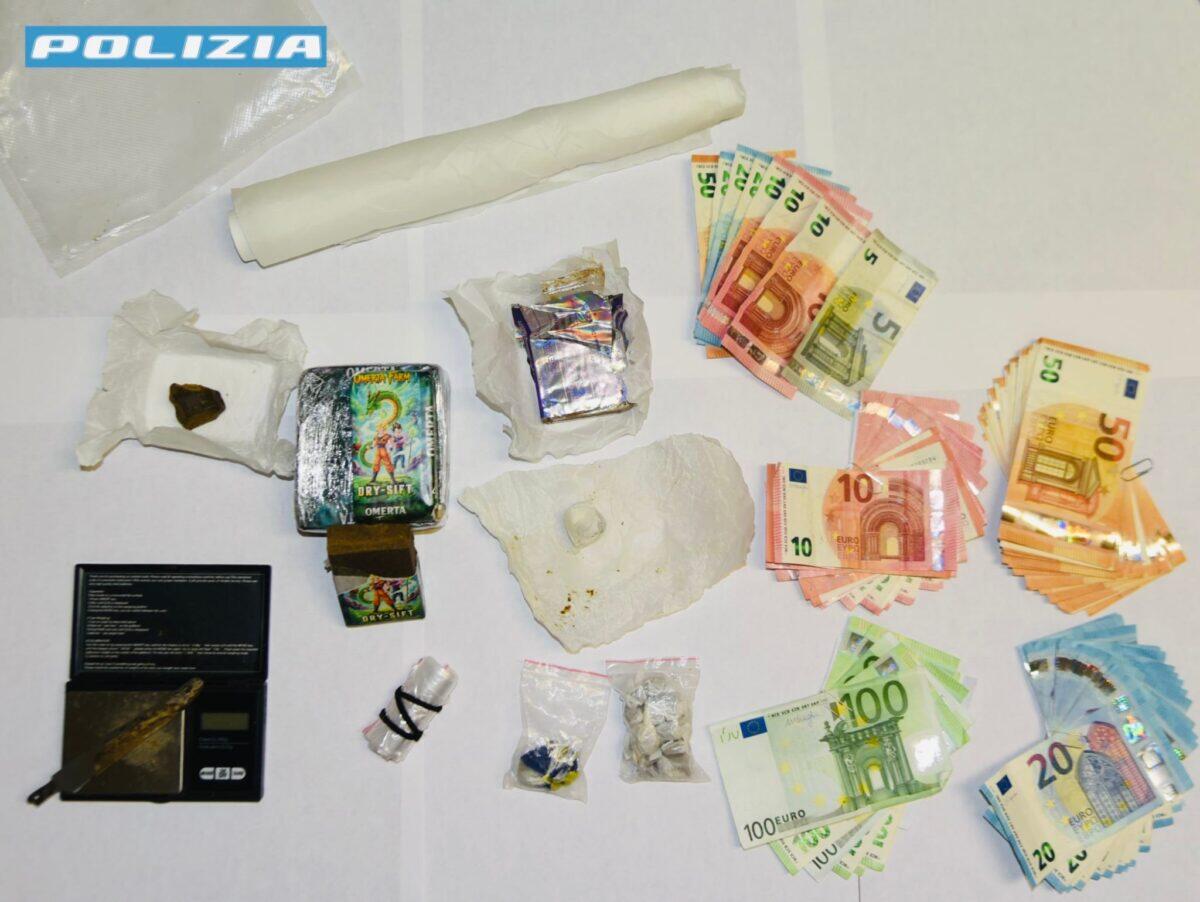 Polizia di Ragusa arresta 30enne per spaccio di droga con 800 grammi di hashish e 3.100 Euro in contanti - 