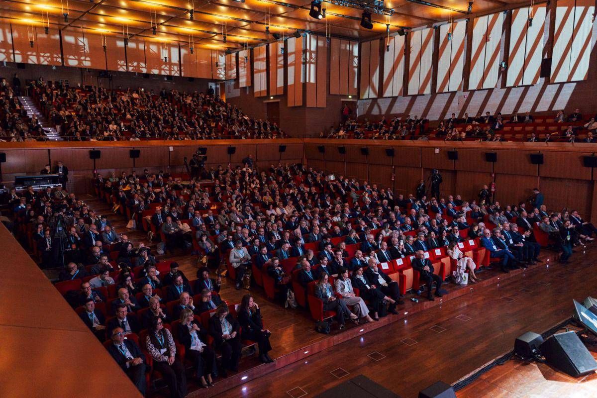 Economia, Fontana: "Lombardia motore del Paese, da consulenti finanziari contributo importante" - 