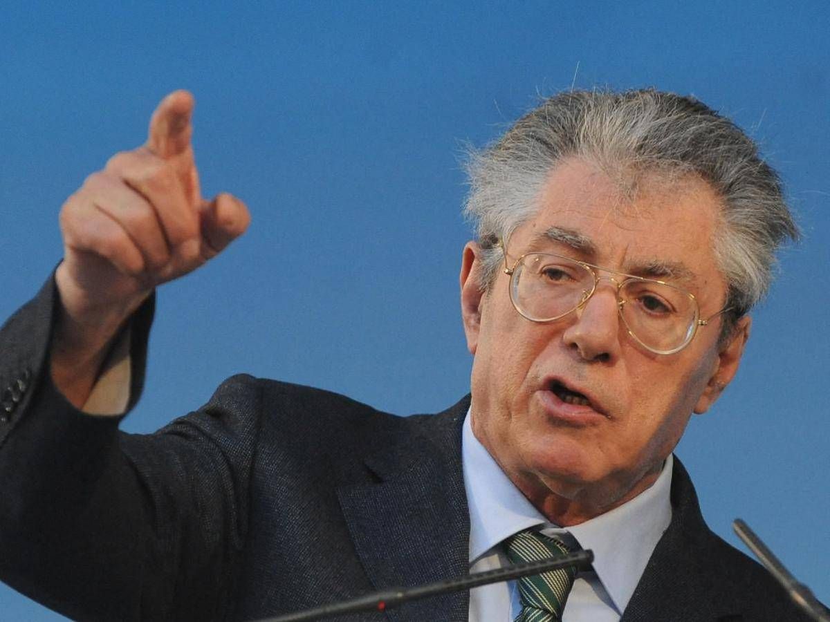 E' morto Umberto Bossi, addio al fondatore della Lega: aveva 84 anni - 
