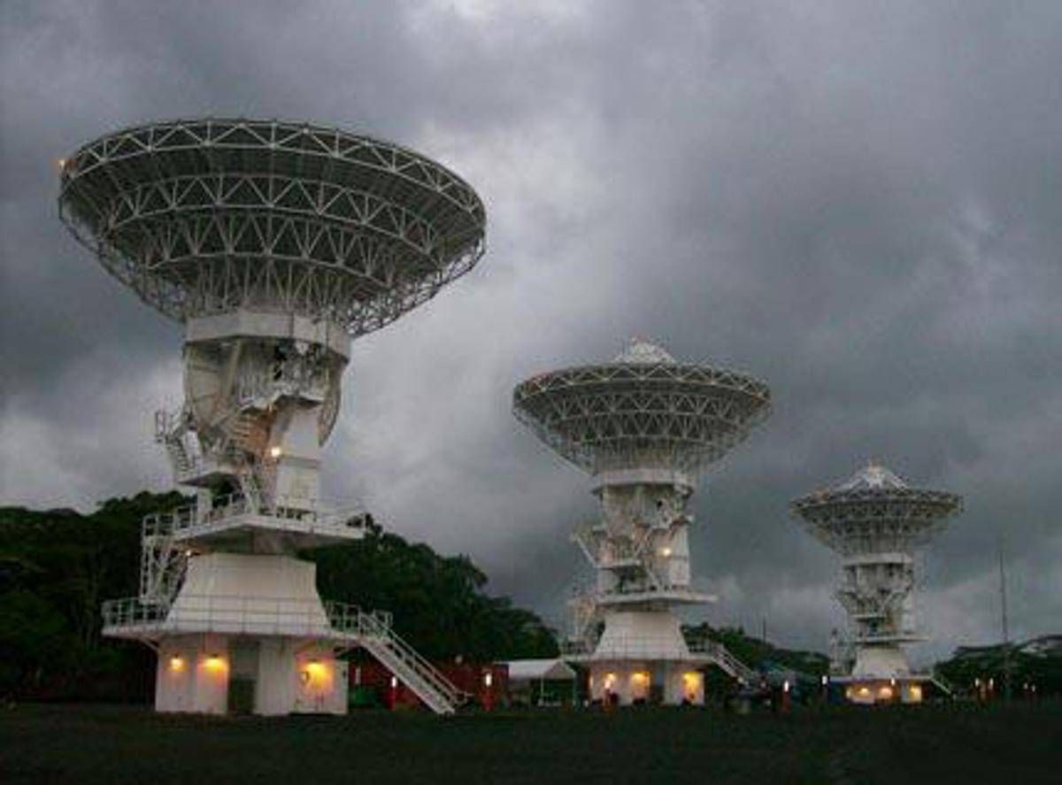 Cos'è il Muos: le parabole in Sicilia che guidano droni, missili e sottomarini all'attacco in Iran - 