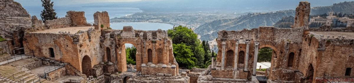 Parchi Archeologici Siciliani: il Teatro Antico di Taormina ospita una celebrazione della Via Crucis unica nel suo genere - 