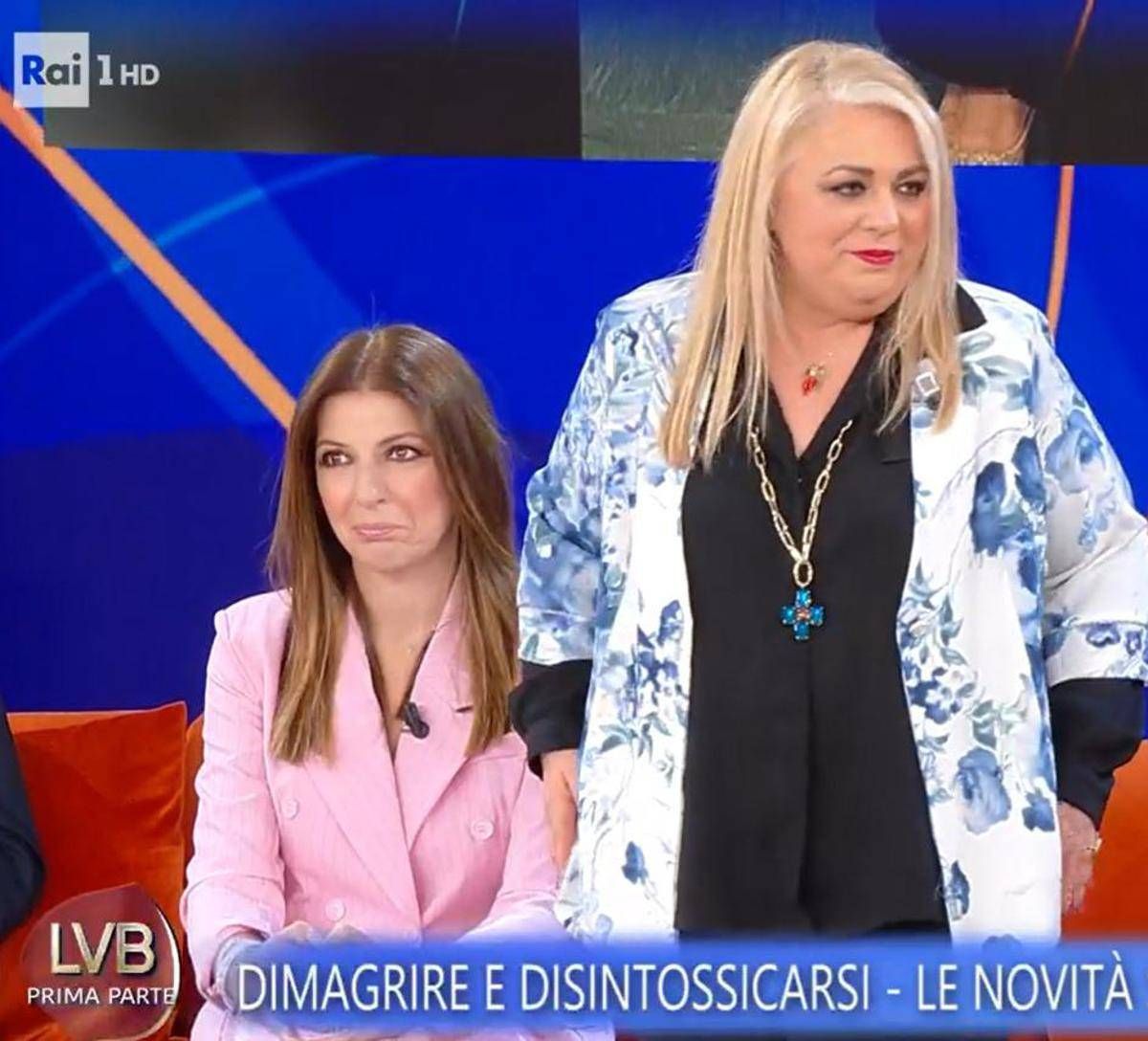 Rossella Erra, i progressi con la dieta: "Ora indosso una giacca che non mettevo da 20 anni" - 