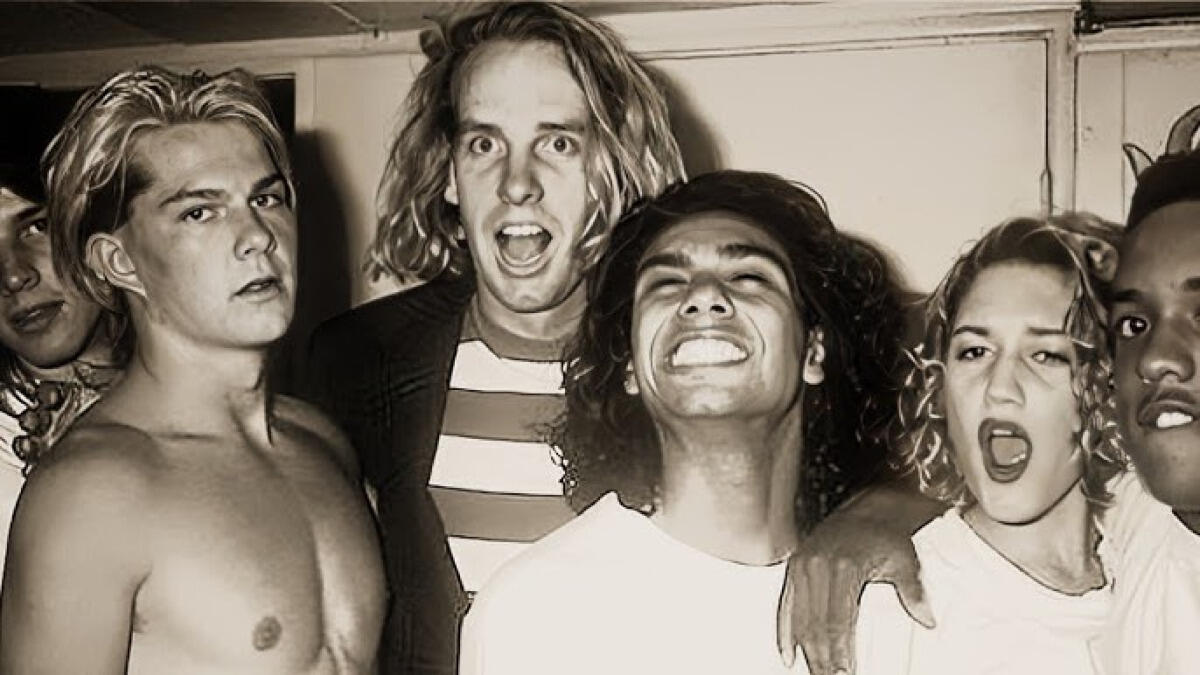 Si esibiscono per la prima volta in pubblico i No Doubt: la nascita di una band che avrebbe segnato l'alternative