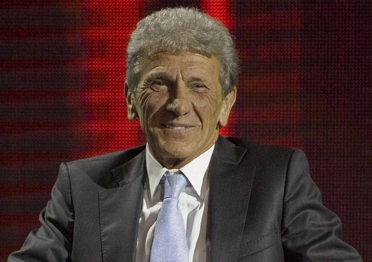 Addio a Beppe Savoldi, storico bomber di Napoli e Bologna. Aveva 79 anni - 