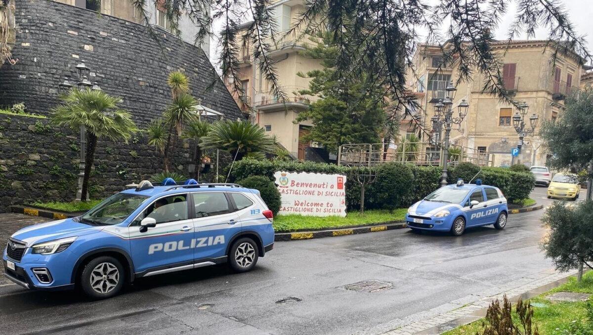 Controllo Straordinario della Polizia a Catania: 83 Persone Identificate e Sanzioni per Violazioni Stradali - 