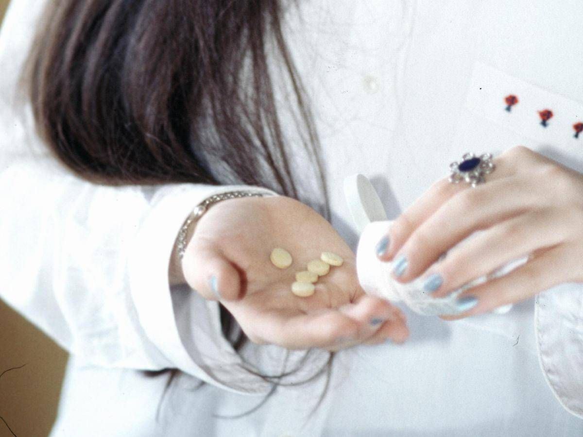 Vitamine segreto anti-età, prenderle ogni giorno può rallentare l'invecchiamento - 