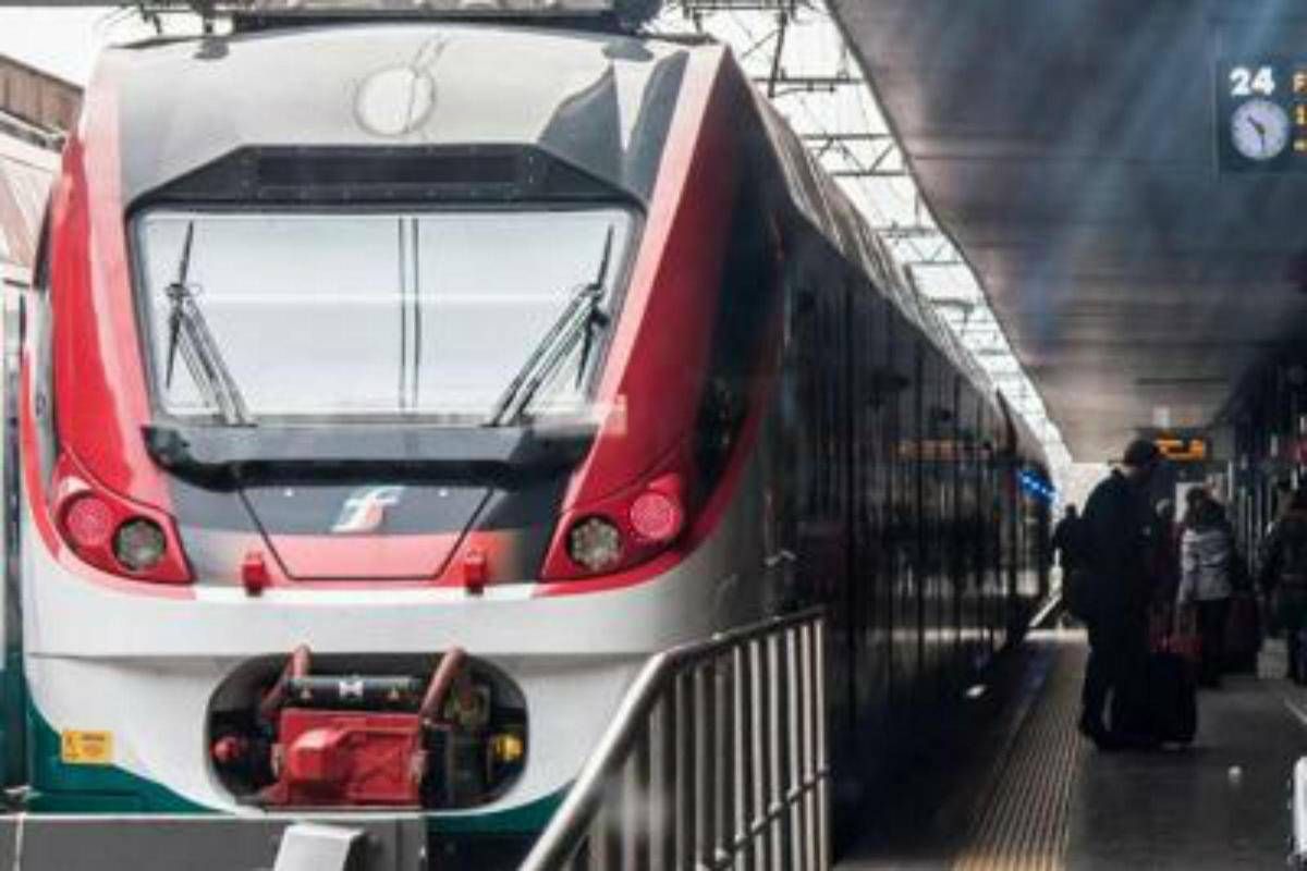Scioperi marzo 2026, treni e aerei: quando si fermano, le date - 