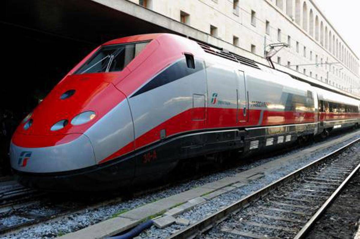 Treni alta velocità Roma-Firenze, stop nel weekend 11-12 aprile: cosa succede e perché cambia tutto - 