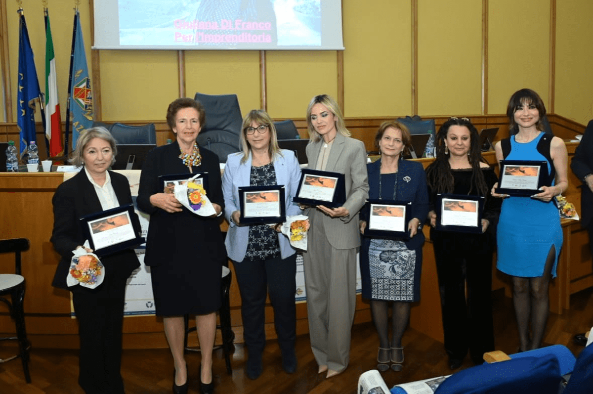 Premio 'Il giorno dopo: Donna tutto l’anno' 2026, assegnati riconoscimenti - 