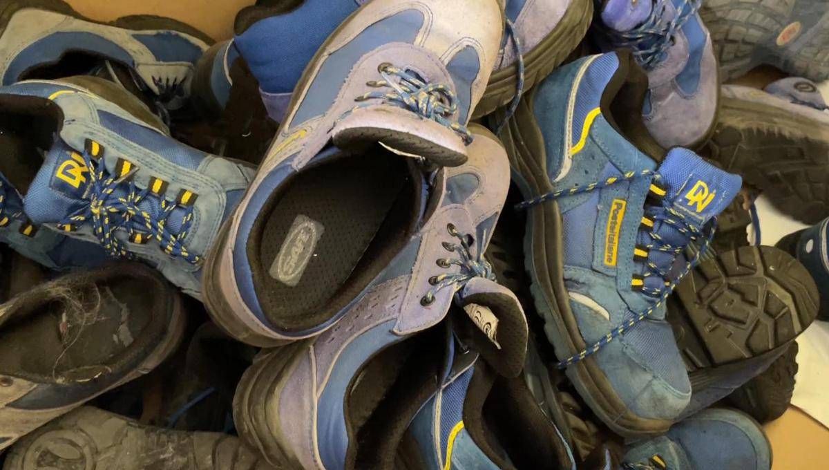 Poste, da scarpe portalettere a pavimenti antitrauma per bambini, 'scarpa vecchia fa buon gioco' diventa realtà - 