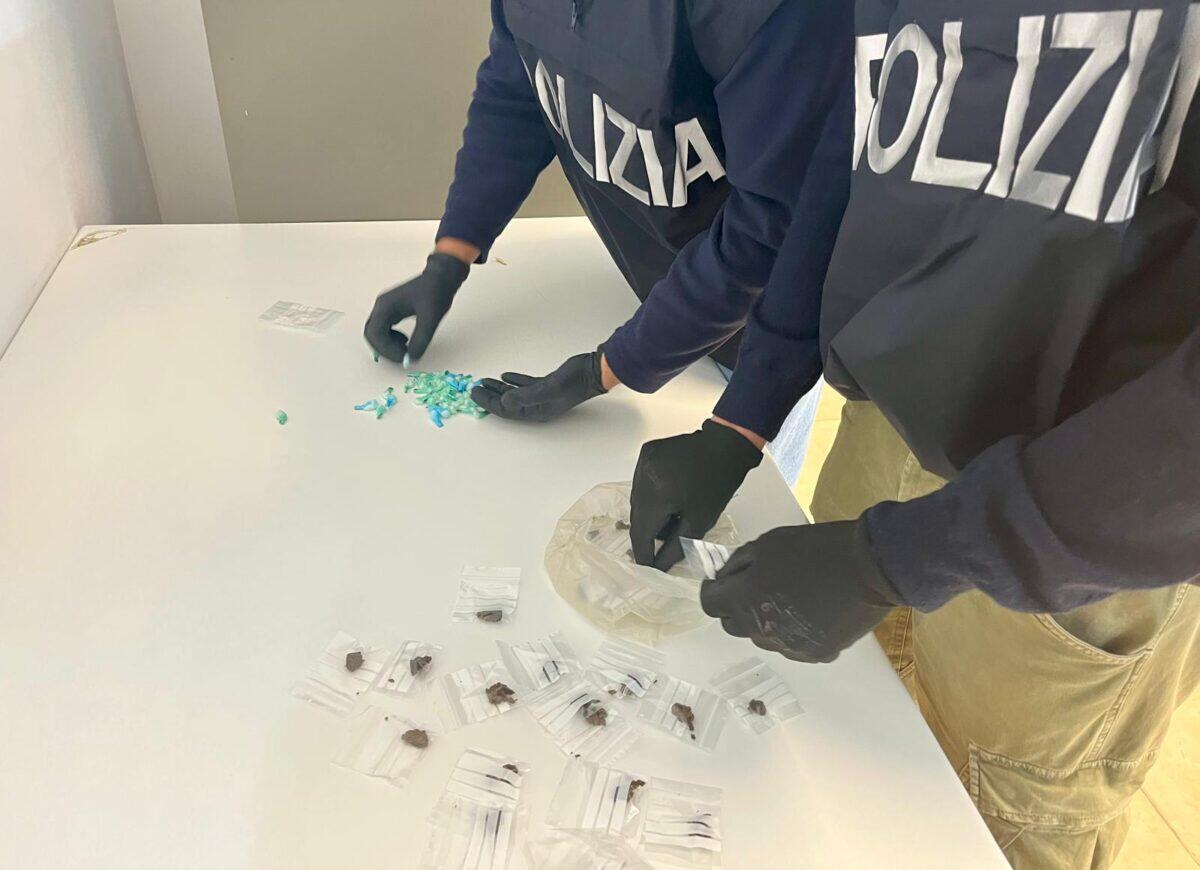 Polizia di Siracusa arresta 35enne per spaccio di cocaina durante operazione antidroga - 