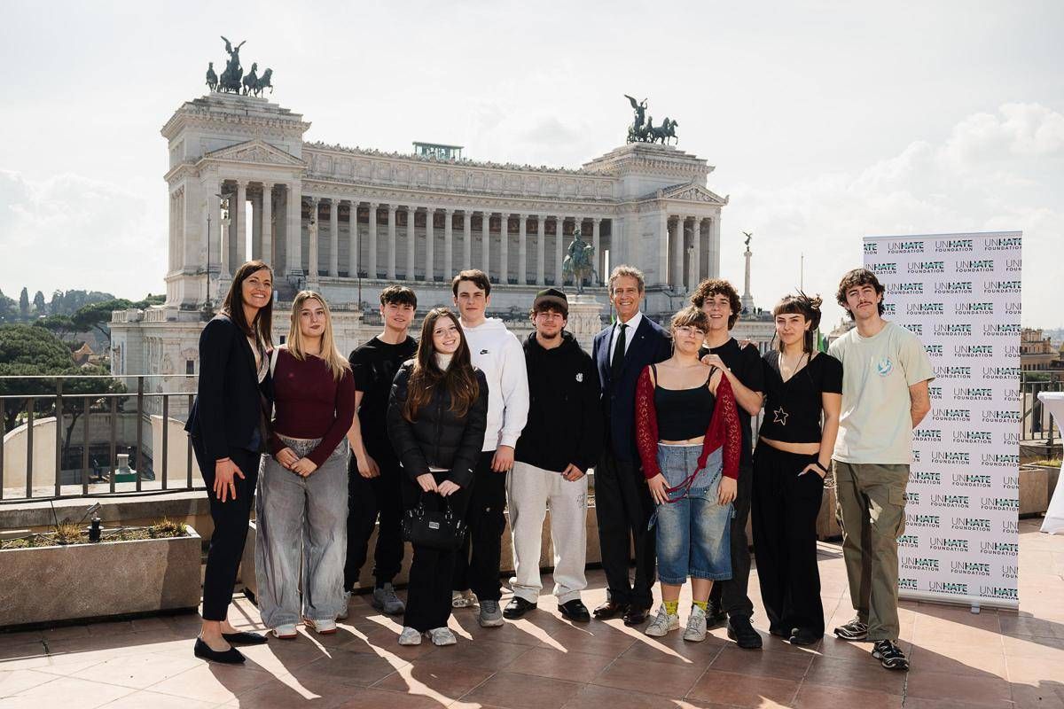 Giovani, Fond. Unhate: "Uno su quattro è 'in blocco' ma 17% è 'fiducioso propositivo" - 