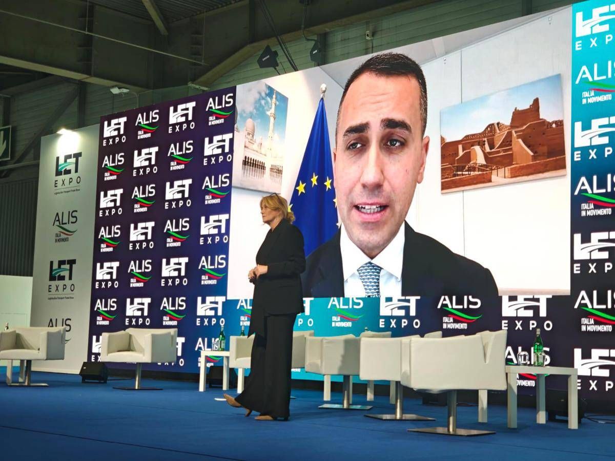 Iran, Di Maio: "Lavorare a de-escalation, sostenere Paesi Golfo" - 