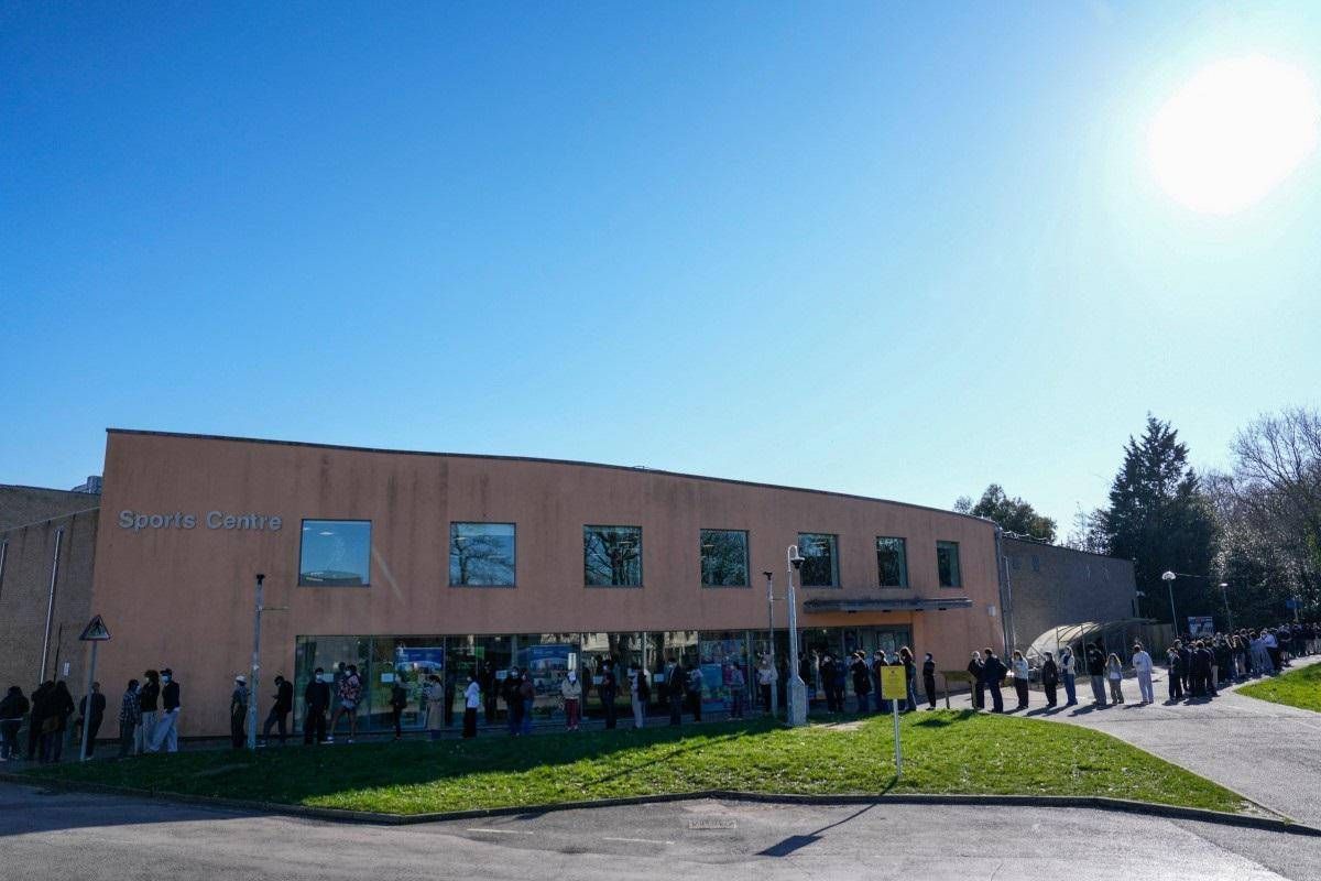 Meningite Uk, ipotesi esperti: "Ceppo MenB potrebbe essersi evoluto diventando più trasmissibile" - 