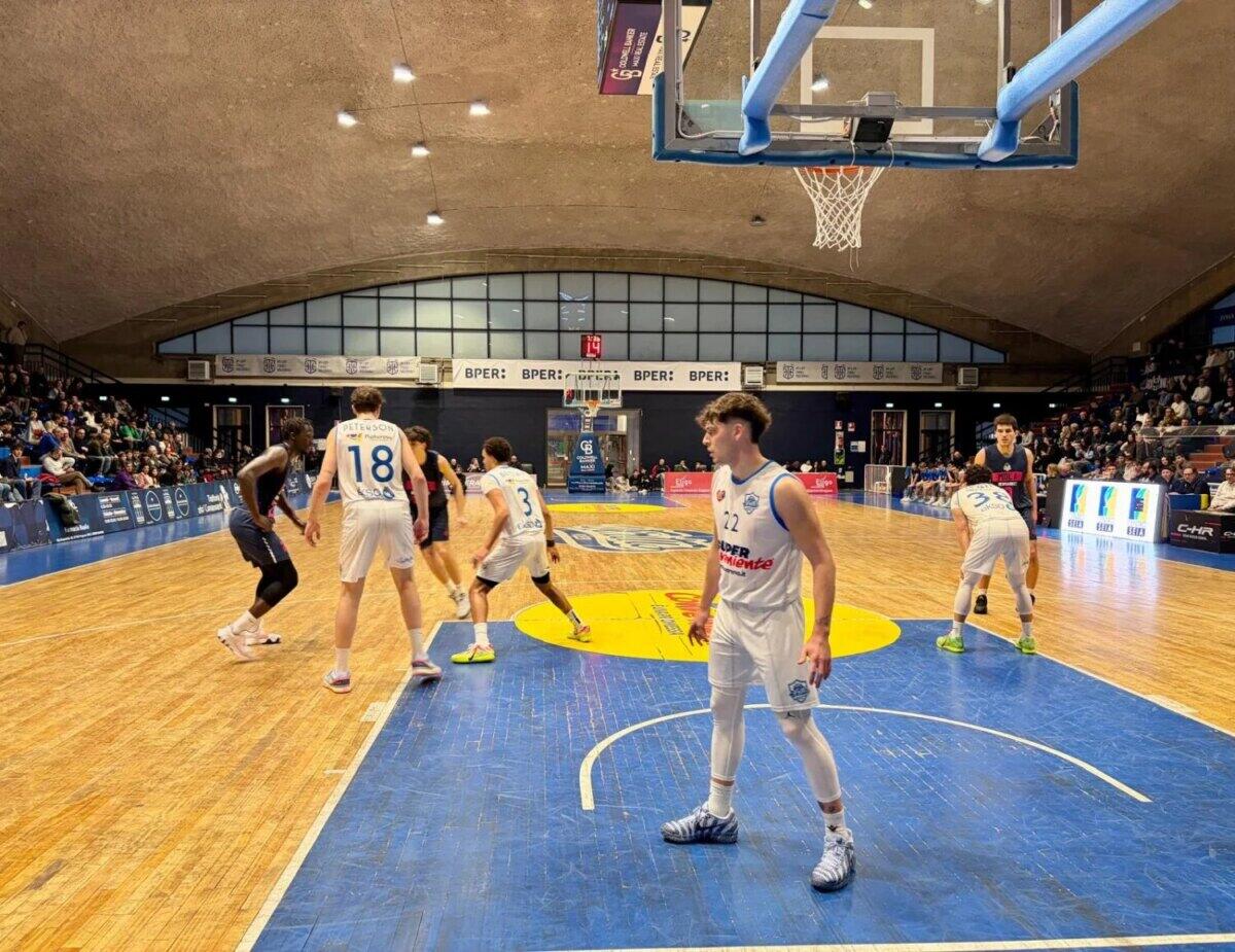 Virtus Ragusa conquista una netta vittoria contro Mola con sei giocatori in doppia cifra - 