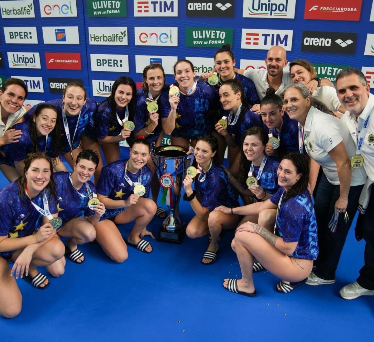 L'Ekipe Orizzonte conquista il sesto titolo di Coppa Italia e dedica il trofeo al patron Bartolini, un trionfo che celebra l'eccellenza della FIN Sicilia - 