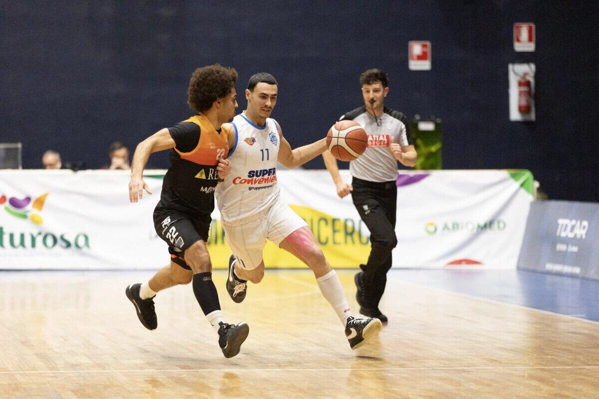 Virtus Ragusa punta al riscatto nel derby contro Milazzo dopo la delusione con la Viola - 