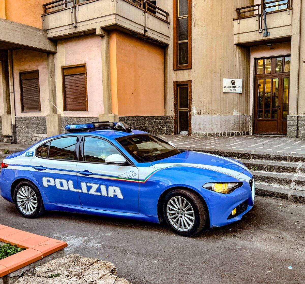 Polizia di Catania Identifica e Denuncia Nove Tifosi per Intemperanze durante la Partita Paternò-Messina - 