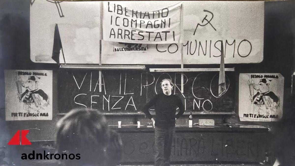 Dario Fo e l’attivismo politico nel '74, il fotografo Bordoni: "Nei miei scatti la sua magia" - Le immagini - 