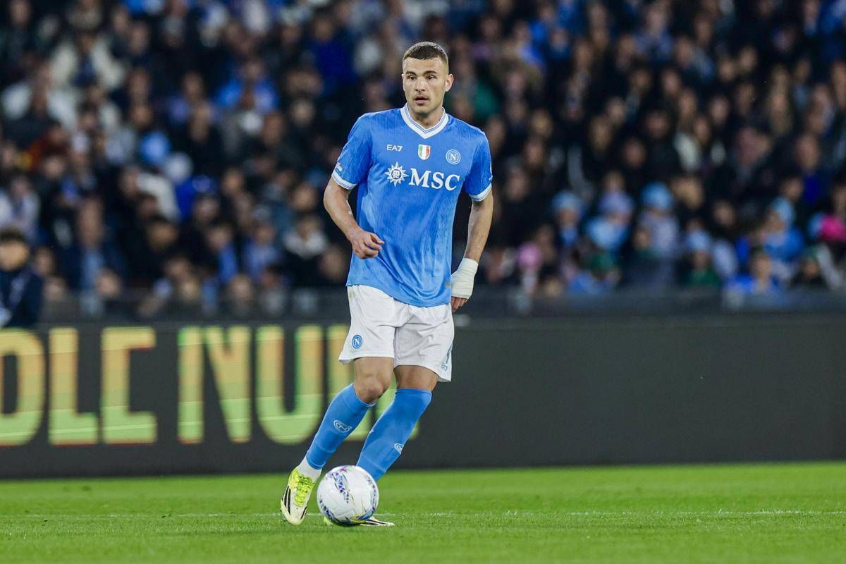 Cagliari-Napoli, braccio di Buongiorno in area? Pisacane chiede rigore - 