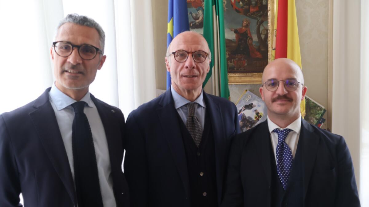Il Comune di Caltanissetta celebra la collaborazione tra avvocato Licata e farmacista Genovese - 