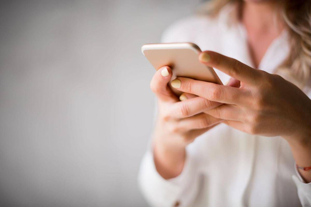 Truffe telefoniche, boom di chiamate in Italia: cosa fare e i prefissi da evitare - 