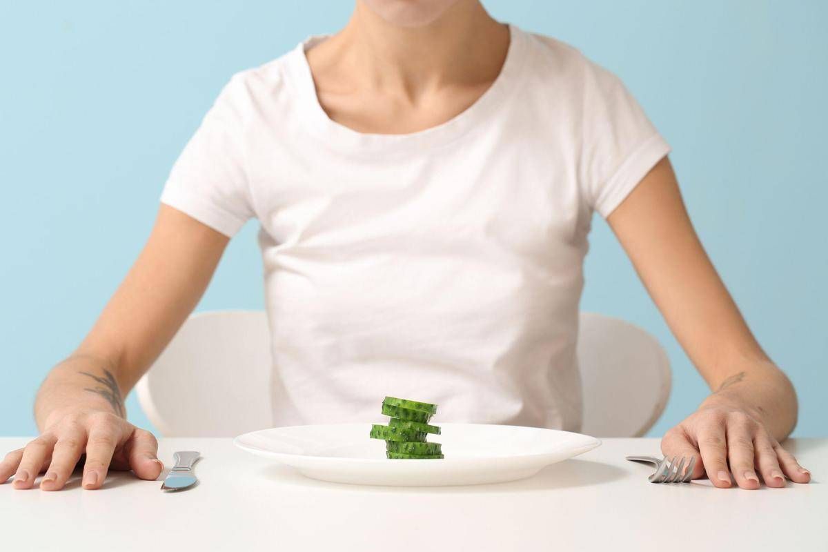 Disturbi alimentari, pediatri: "Non solo femminili, in ragazzi segnali diversi" - 