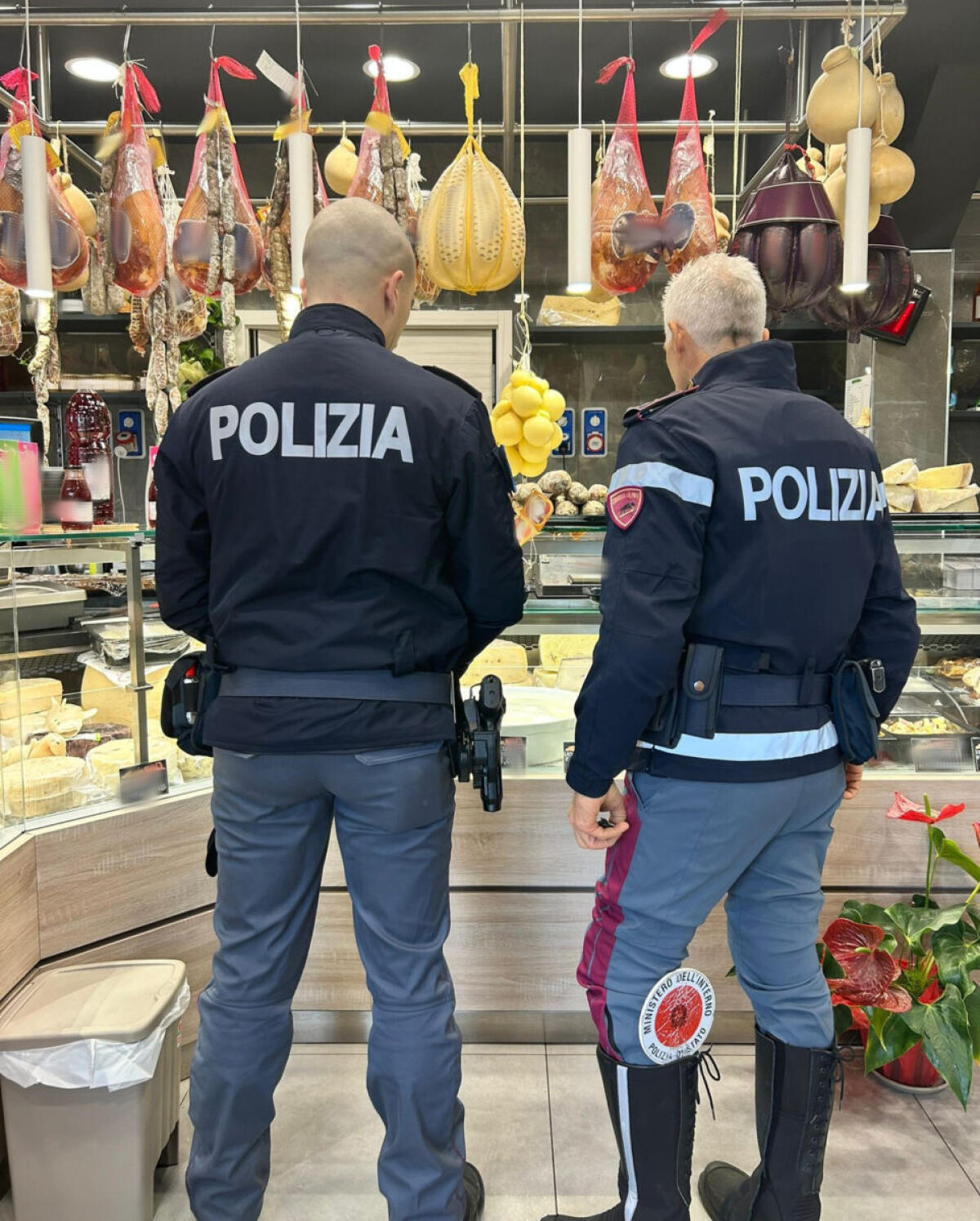 Controlli straordinari della Polizia di Catania: sanzioni per 40.000 euro e lavoratori irregolari a Giarre e Mascali - 