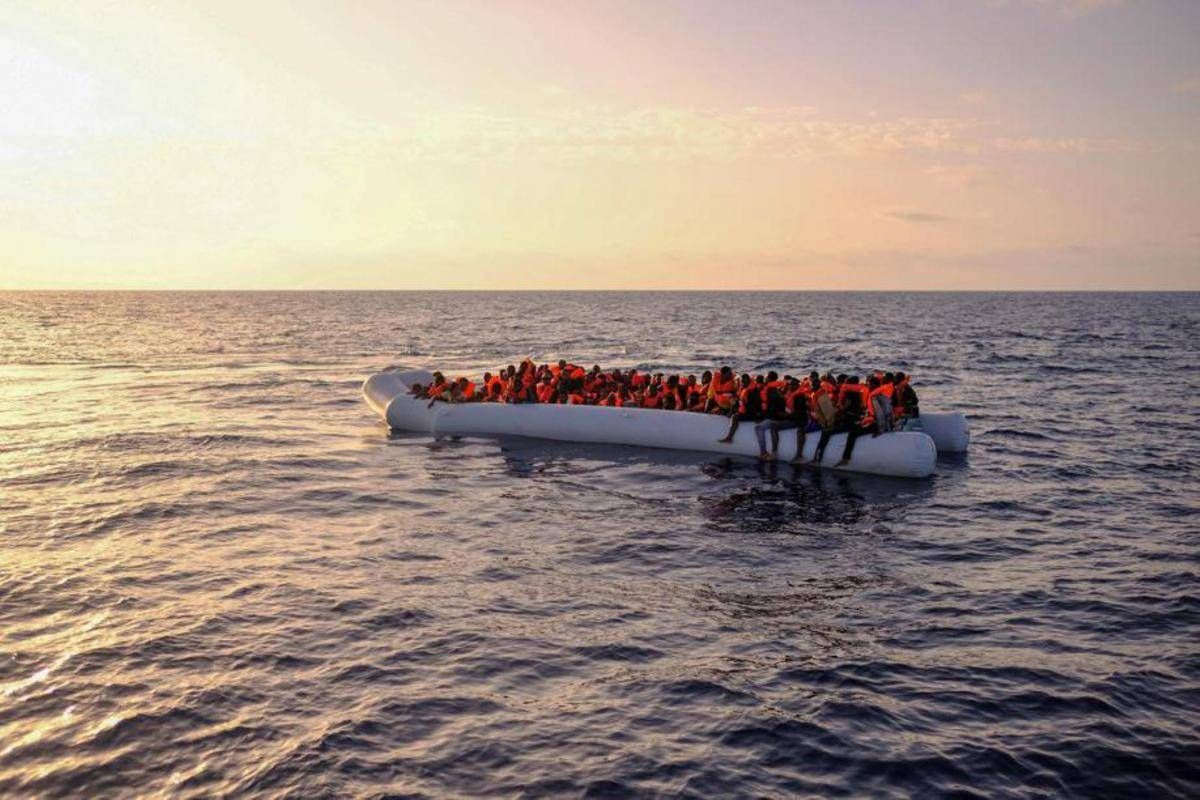 Migranti, Consulta: "Trattenimento richiedenti asilo sia conforme a Costituzione e diritto Ue" - 