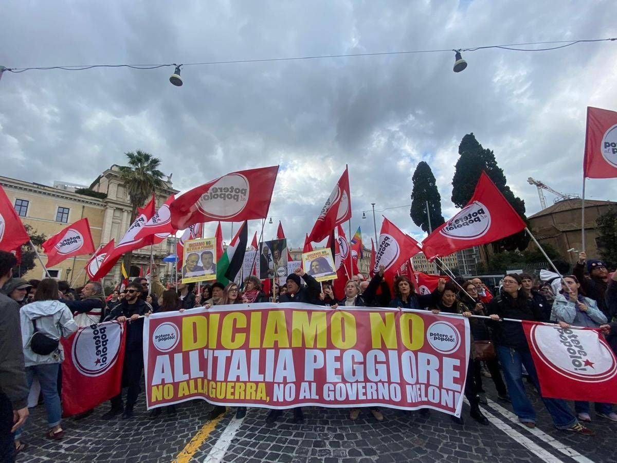 Referendum, a Roma corteo per il 'no': "Contro il governo e la guerra" - 