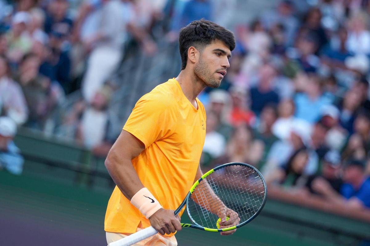 Indian Wells, Alcaraz vola agli ottavi e... 'sbotta': "Contro di me giocano tutti come Federer" - 