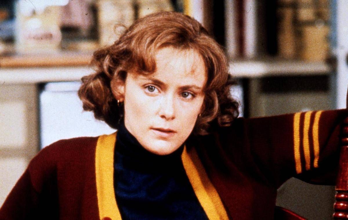 Addio a Mary Beth Hurt, attrice di 'L'età dell'innocenza' e 'Il mondo secondo Garp' - 