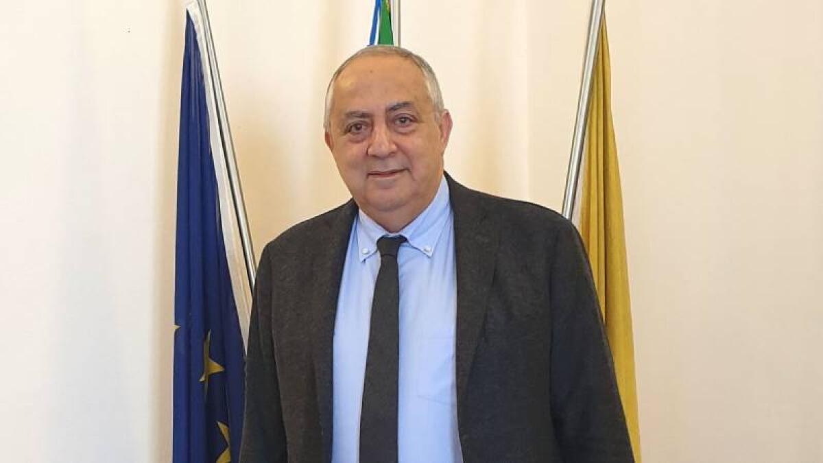 Il Comune di Palermo condanna la comparsa di una svastica in piazza Alcide De Gasperi - 