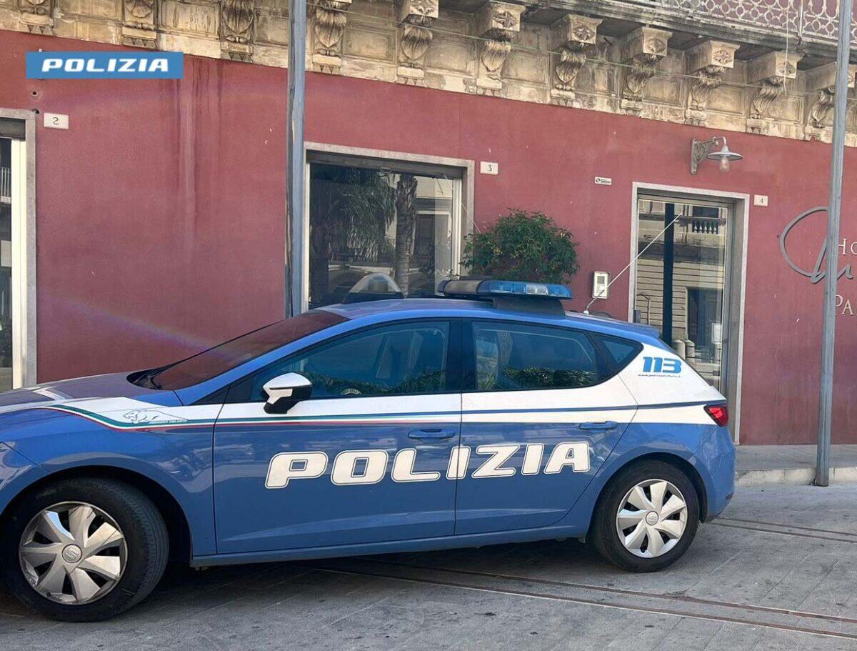 Polizia di Ragusa esegue misura di detenzione domiciliare per atti persecutori a Comiso - 