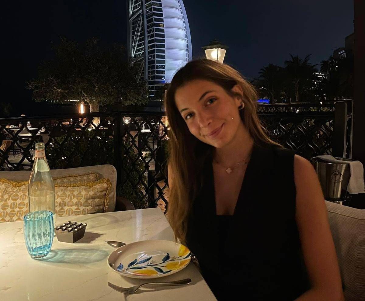 Dubai e attacchi Iran, la testimonianza di una 23enne romana: "Mai avrei pensato di sentirmi in pericolo qui" - 