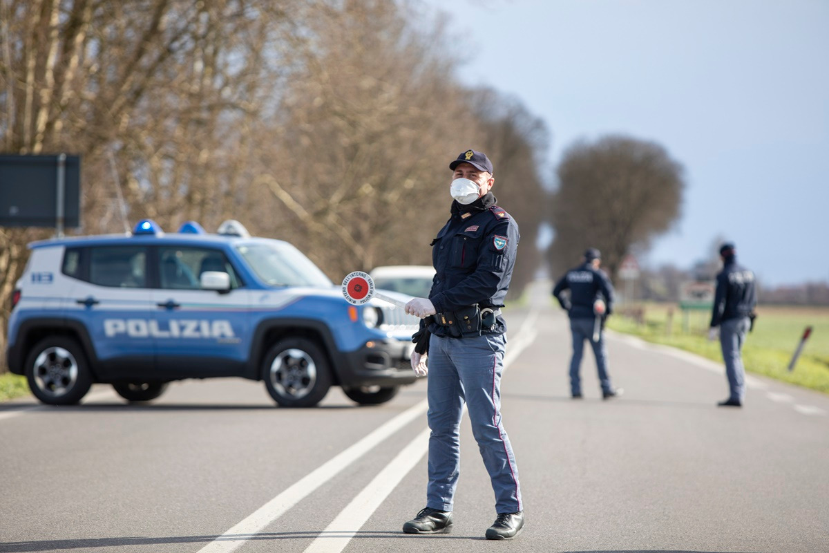 Catania, controlli di Pasqua: oltre 1.300 identificati e stretta su parcheggiatori abusivi - 