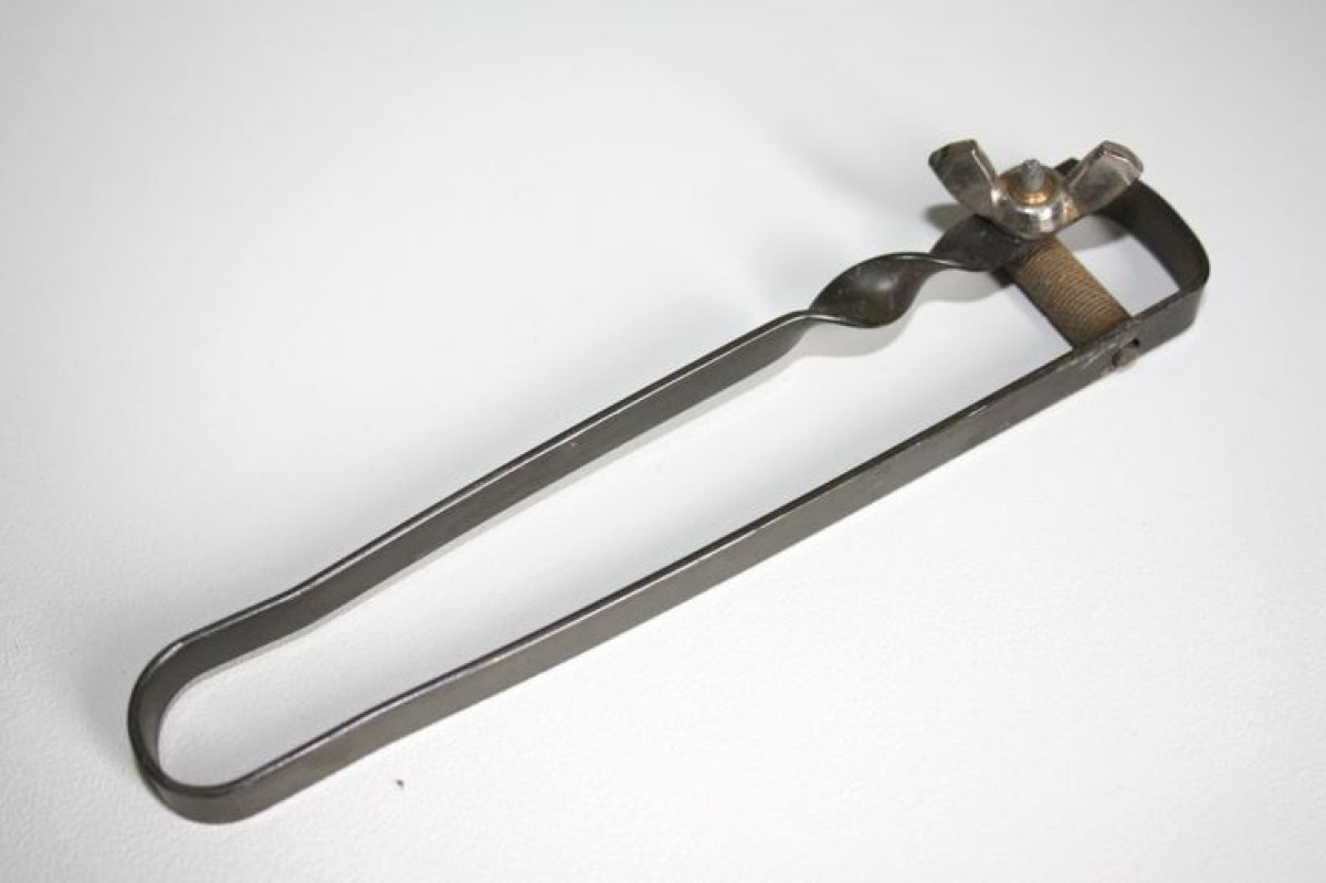 Lo schiacciapassatelli: lo strano oggetto che tutti usavano - 