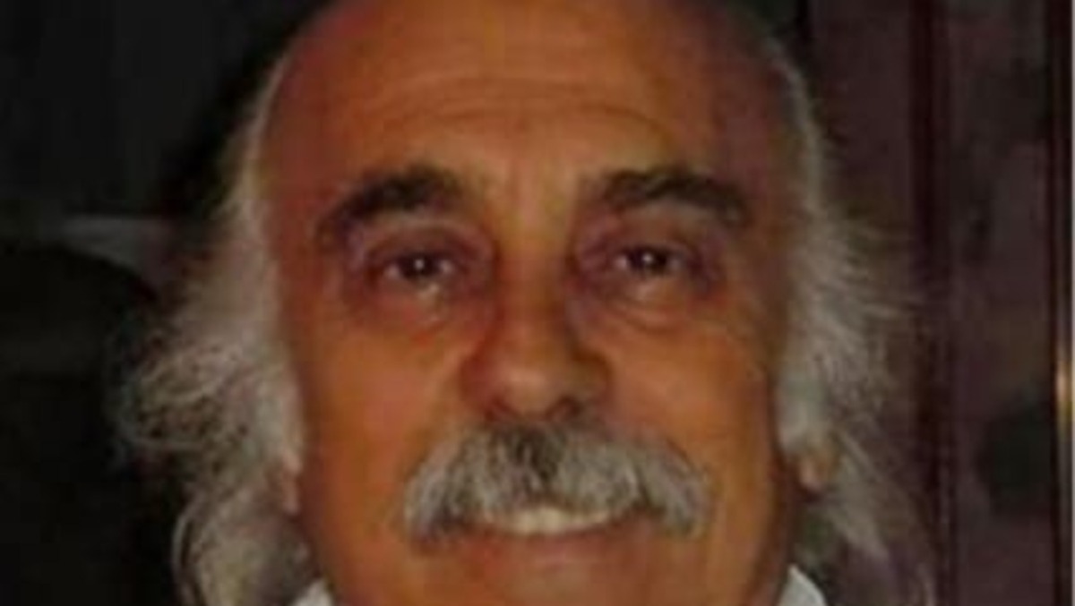 Cartello falso 'chiusura per lutto' allo studio di Giuseppe Stallone a Campobello: denunciato il gesto - 