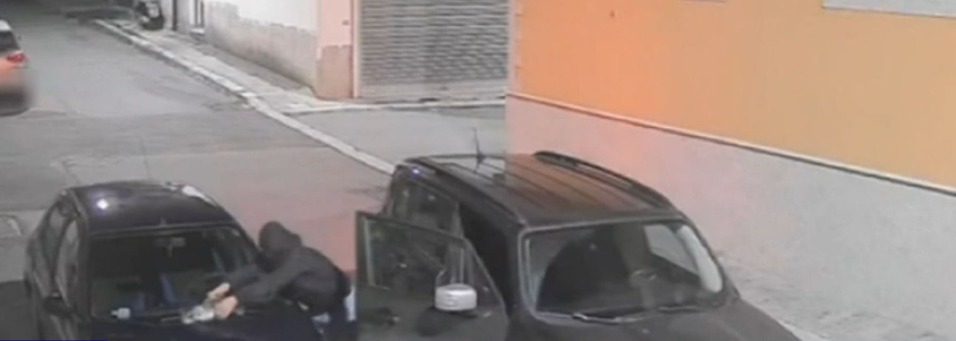 Bomba molotov a Palagonia: due ventenni arrestati per attentato intimidatorio - Credit Foto Carabinieri