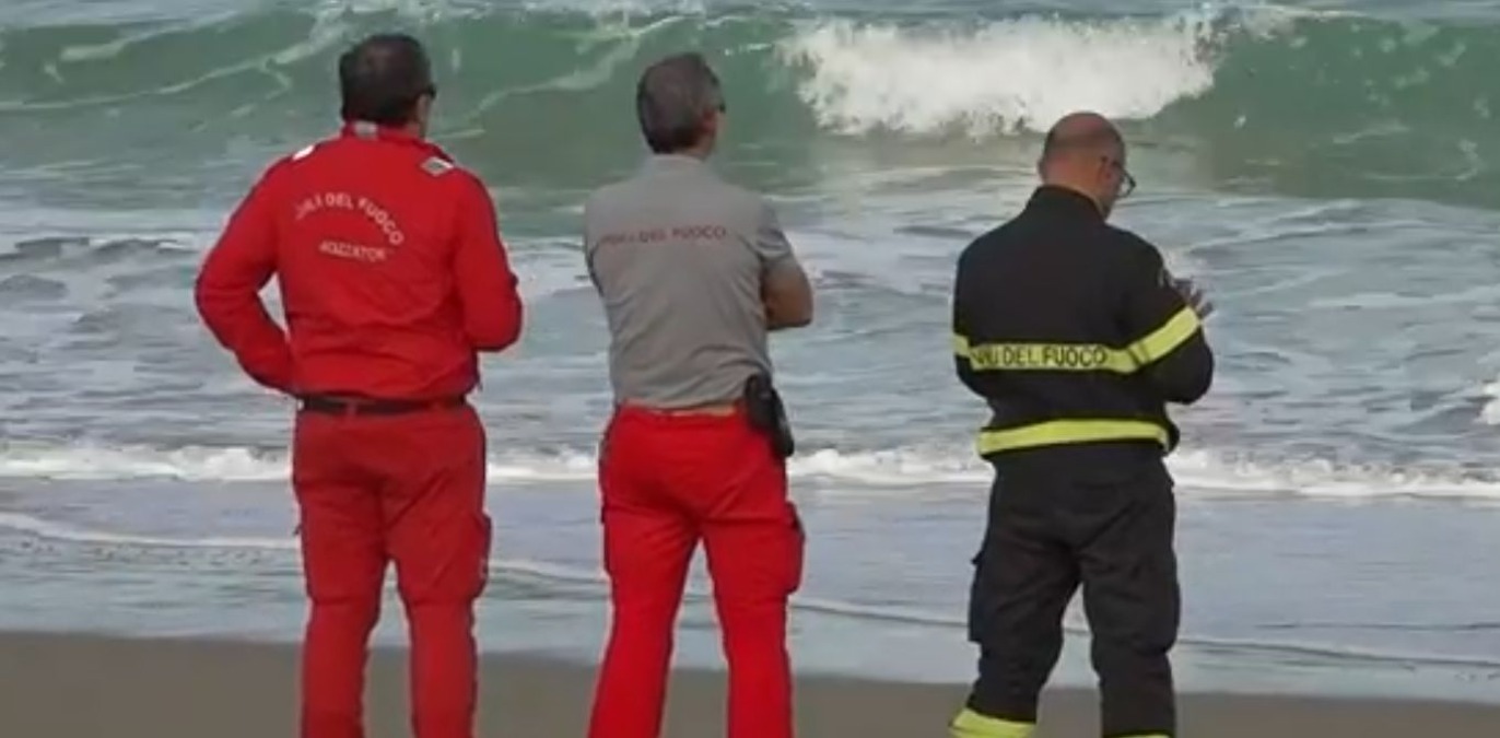 Trovato morto il turista danese di 14 anni disperso al Lido di Noto - 