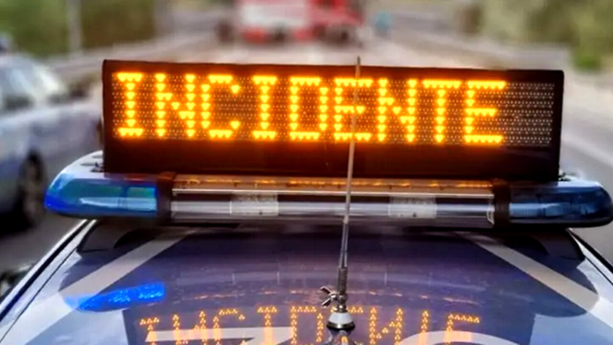 Messina, incidente sulla Provinciale 35 a Pezzolo: auto e scooter si scontrano, due giovani feriti - 