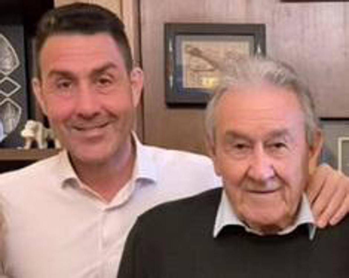 Pasqua, Vannacci e la dedica al padre: "Evviva il patriarca" - 