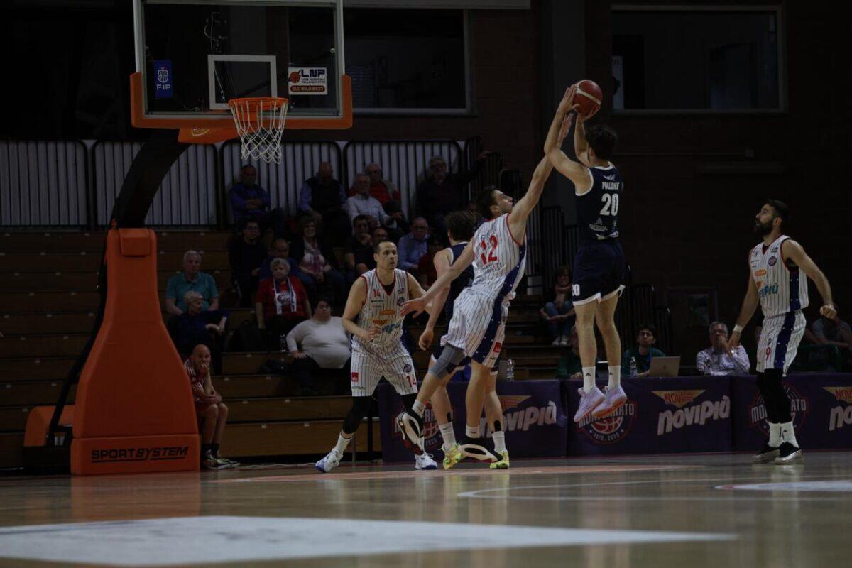 L'Orlandina conquista une vittoria convincente a Casale Monferrato nella chiusura della regular season con un punteggio di 67-87. - 