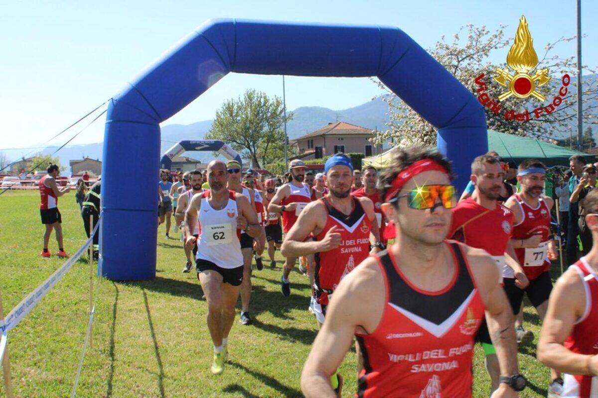 Campionato Italiano di Corsa Campestre: Successo per i Vigili del Fuoco a Filecchio - 