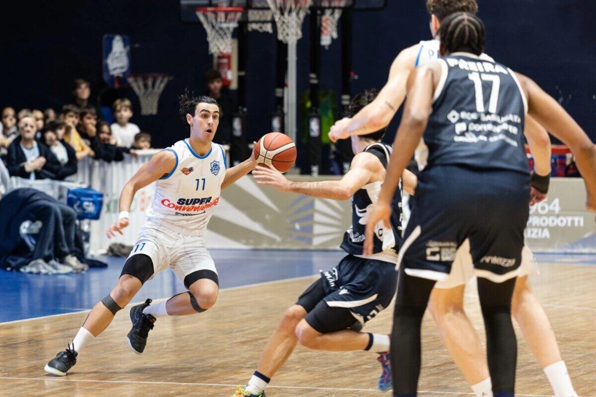 Virtus Ragusa affronta la capolista Matera in un match decisivo per i playoff - 
