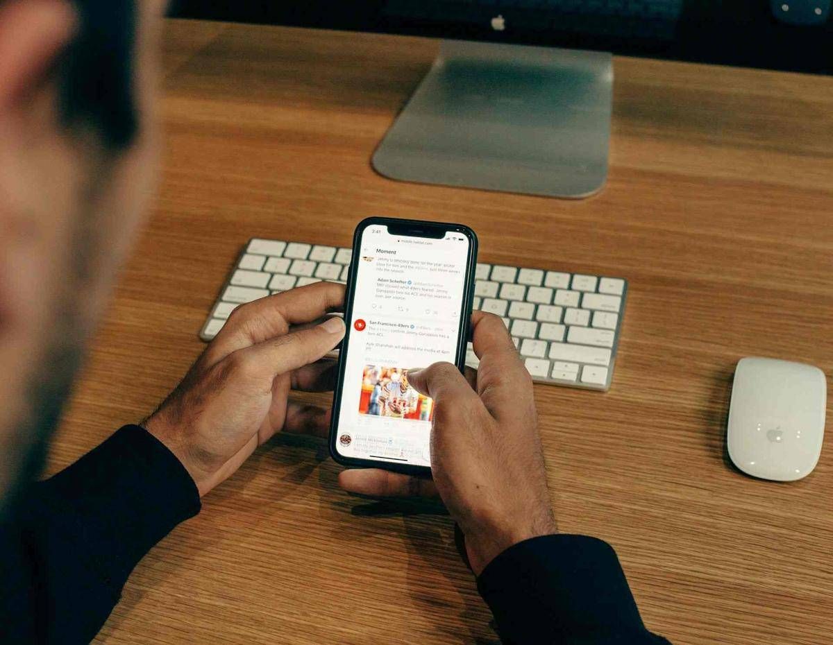 Effetto Sanremo e Olimpiadi: a febbraio italiani online il 13% in più rispetto al 2025. I dati Comscore - 