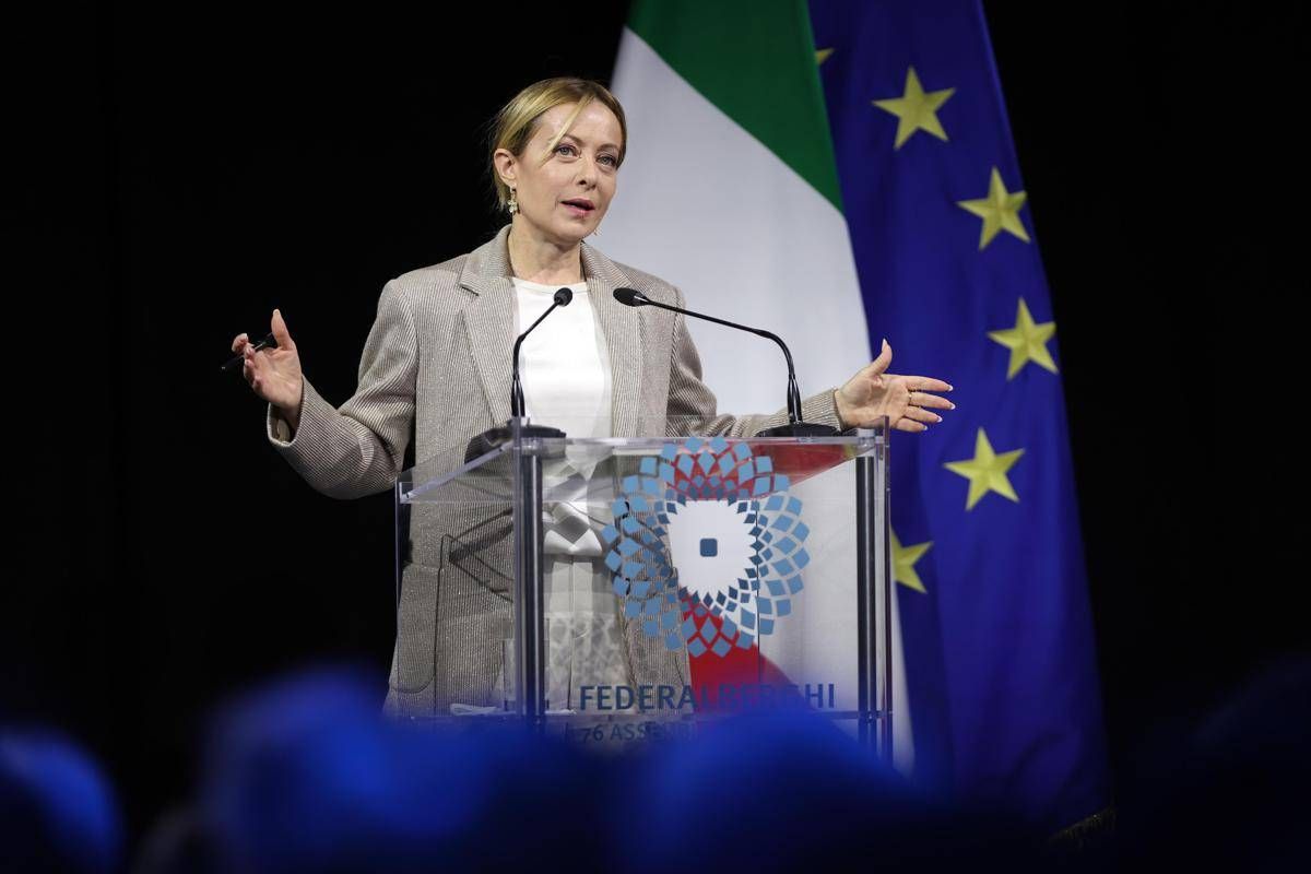 Iran, Meloni: "Quadro cambia continuamente, al lavoro ogni minuto su stabilizzazione" - 