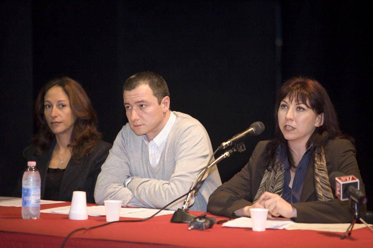 Bollette e fossili: Tamburrano (M5S) chiede "sovranità energetica subito per l'Italia" - 